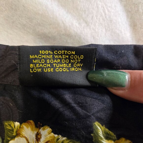 Royal Creations Hawaiian Black Floral Short Sleeve Shirt 2XL 100% Cotton - Picture 7 of 7